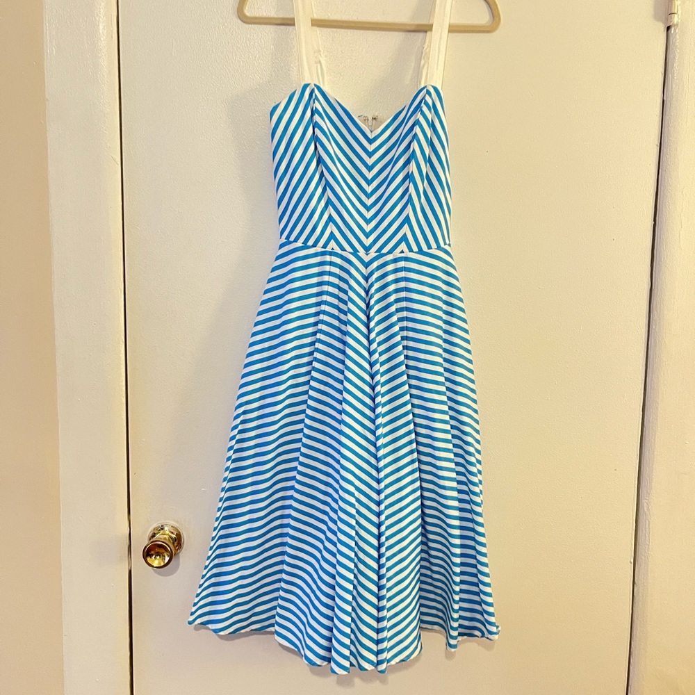 DOLLFACE DRESS IN BLUE AND WHITE - VIXEN BY MICHELINE PITT